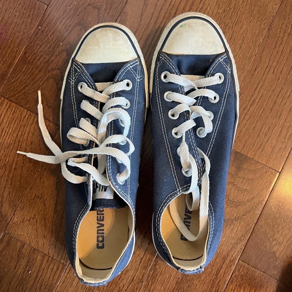 Navy converse